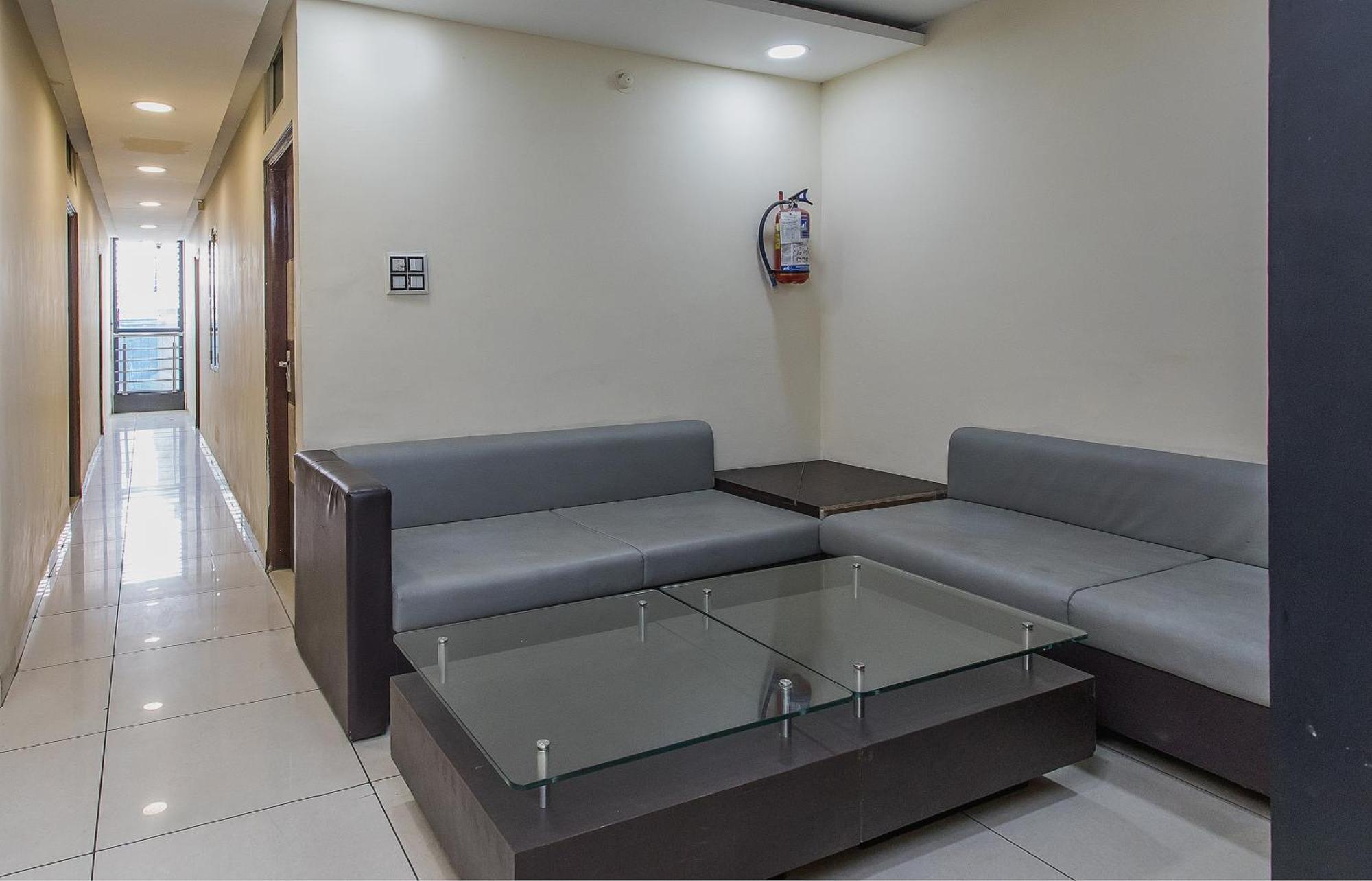 Hotel Mehar Residency Индор Екстериор снимка